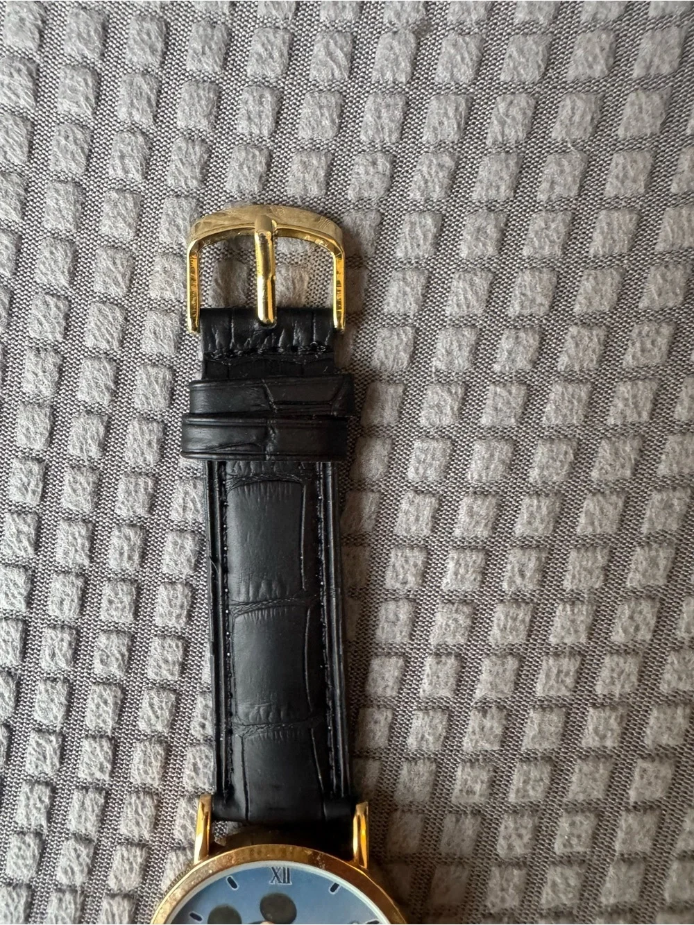 Vintage Disney Mickey Donald Daisy Watch Gold Tone Black Genuine Leather Band